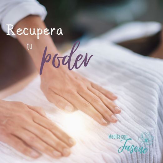 manos aplicando reiki