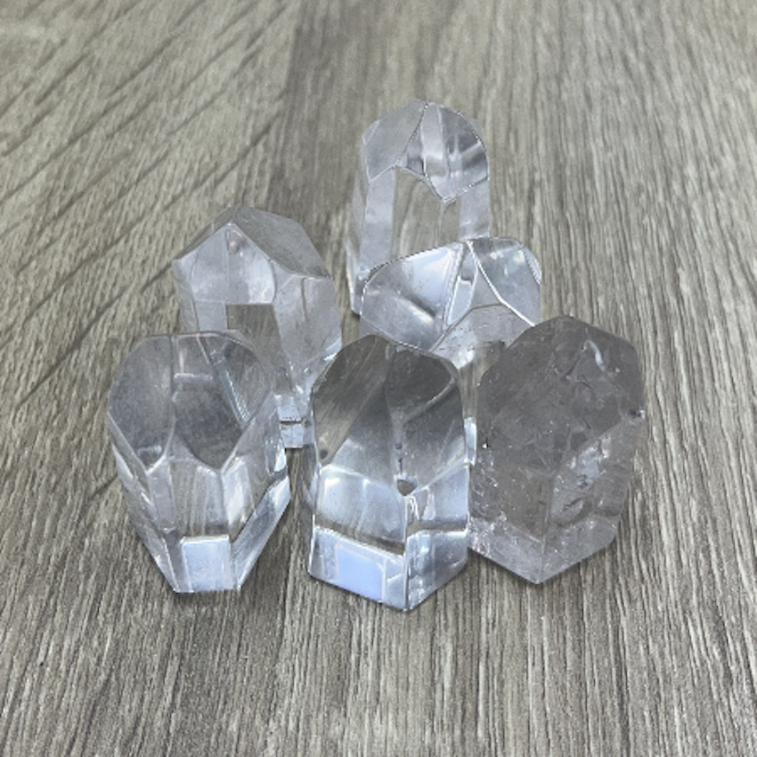 Puntas de Cuarzo Cristal pulido 6 unidades (+100gr)