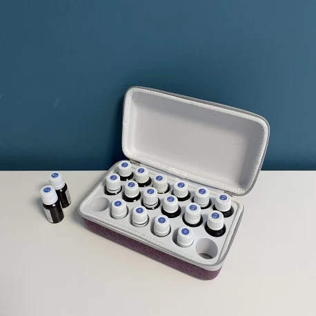 Kit Synelia, estuche para 18 Ae. color púrpura