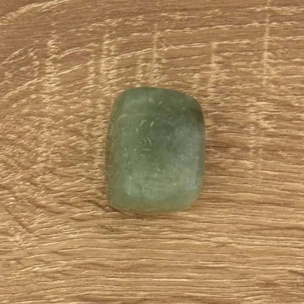 Canto rodado grande de Cuarzo Verde