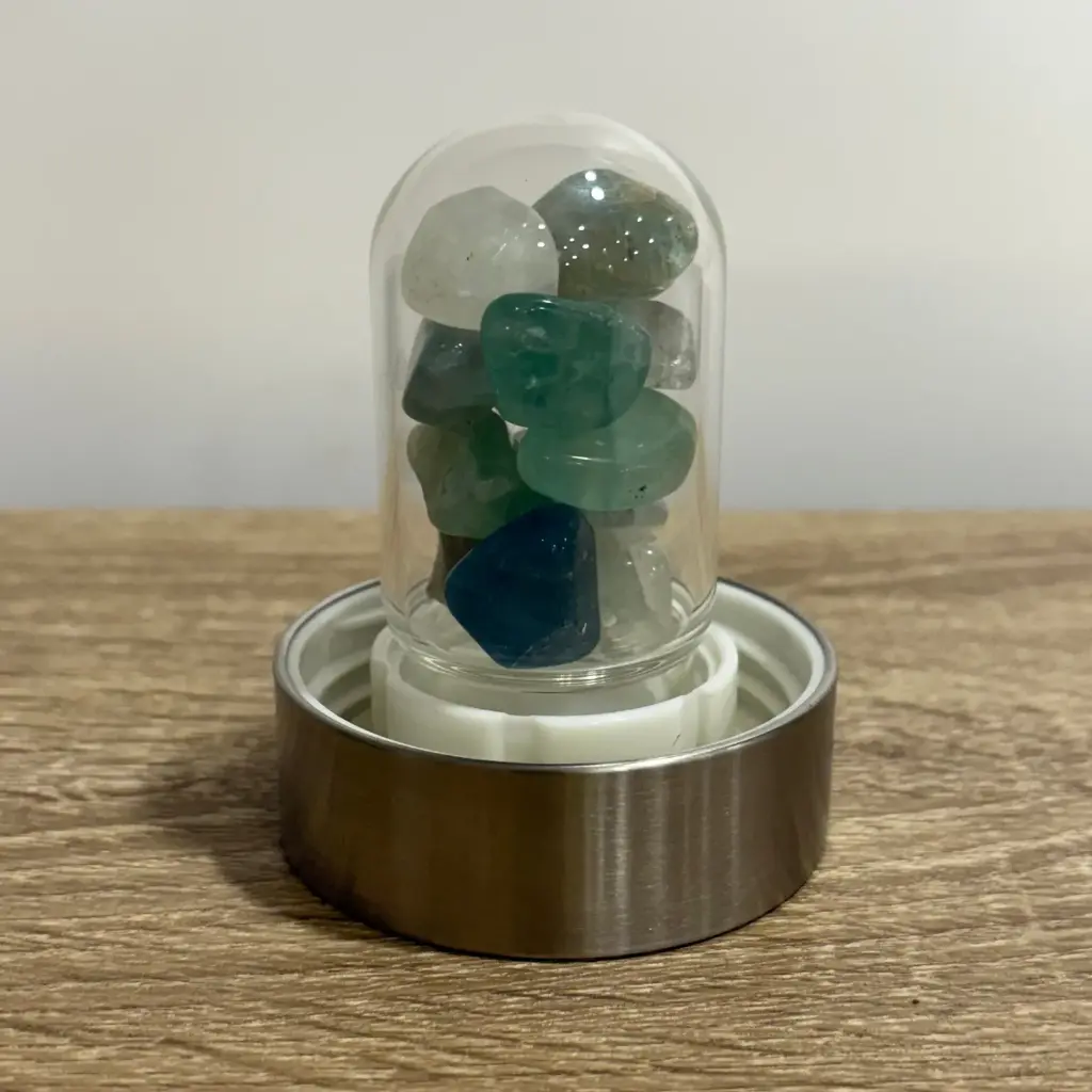 Fluorita verde para botella vitalizadora de agua.