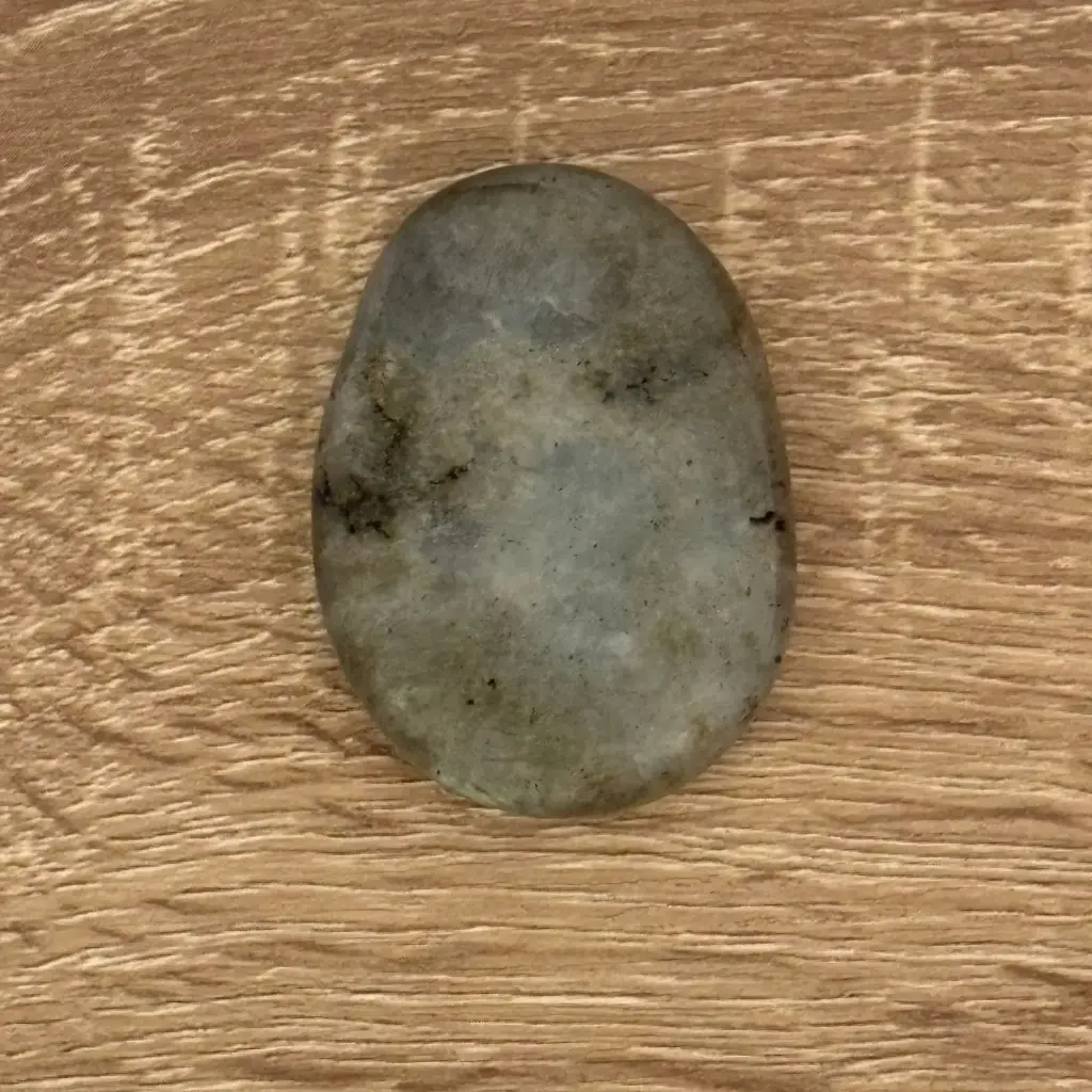 Rodado plano  Labradorita