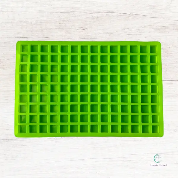 Molde silicona para 126 caramelos