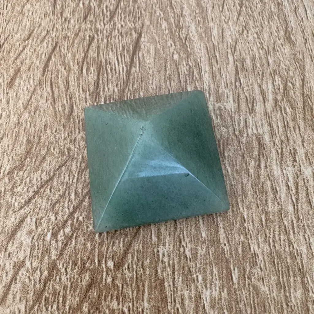 Pirámide de Cuarzo verde