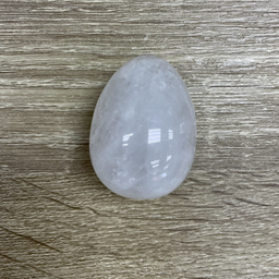 [MI019] Huevo Cristal de Roca  35x50 mm perforado
