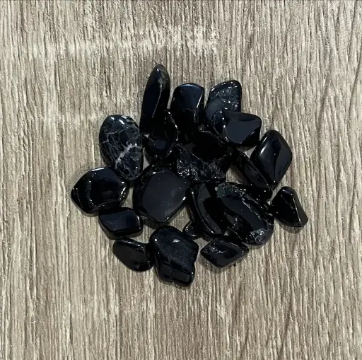 [MI242] Turmalina Negra pulida chips 5 gr