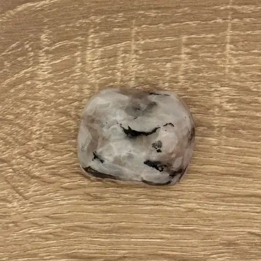 [MI273] Canto rodado grande de Piedra Luna