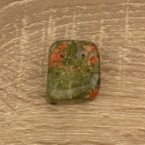 [MI120] Canto rodado grande  Unakita