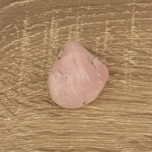 [MI105] Canto rodado grande de Cuarzo Rosa