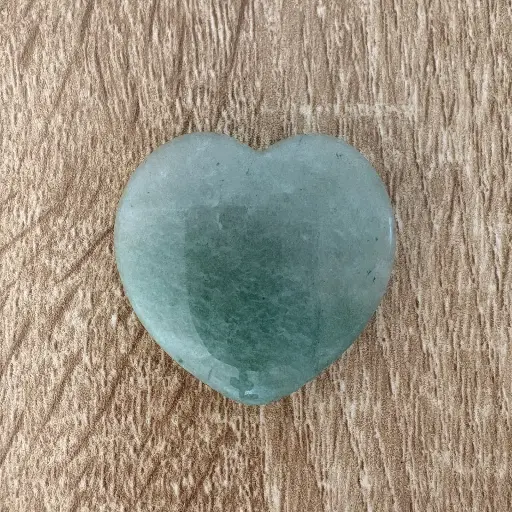 [MI385] Corazón plano de Cuarzo verde